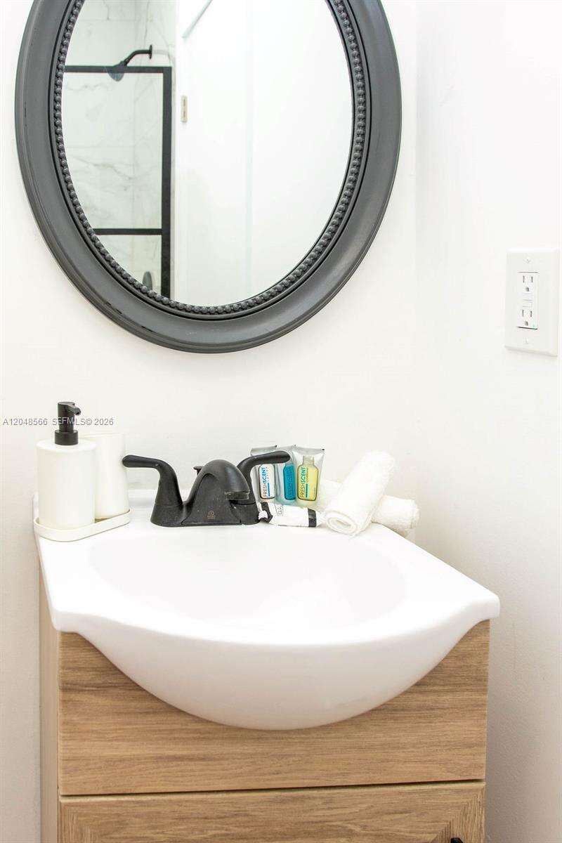 1255 Jackson St, Hollywood, FL 33019 - For Sale photo 27