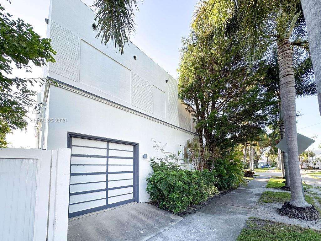 1255 Jackson St, Hollywood, FL 33019 - For Sale photo 59