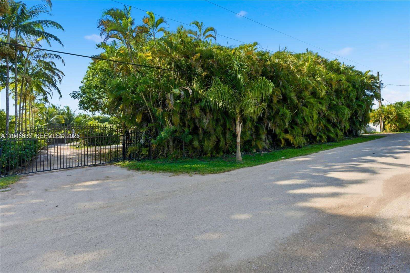 15490 209th Ave, Miami, FL 33187 - For Sale photo 30