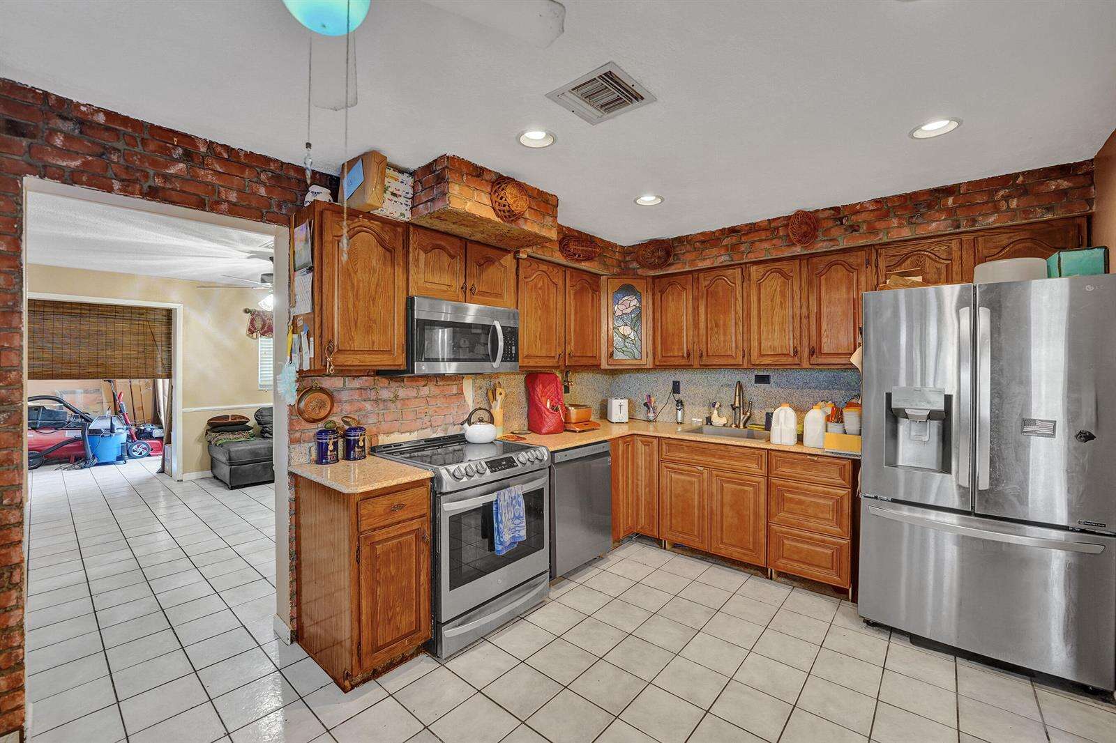 2740 46th, Dania Beach, FL 33312 - For Sale photo 11