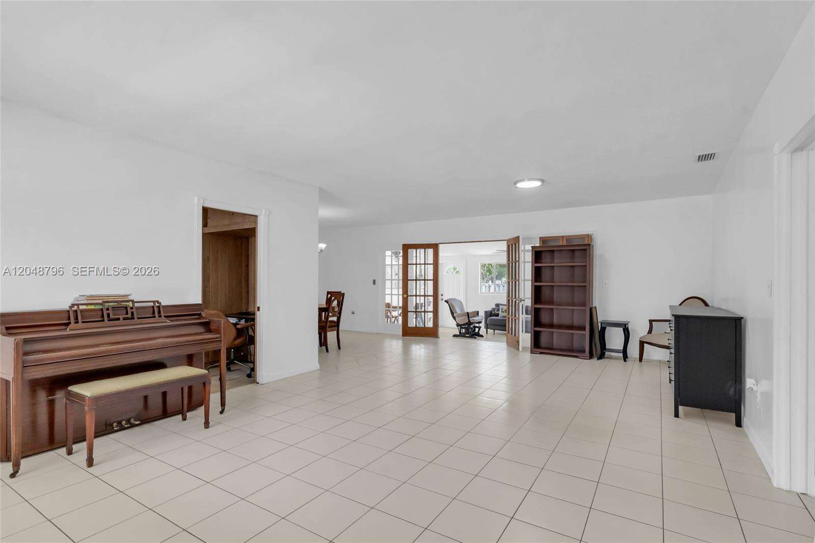 5735 57th Ter, Miami, FL 33143 - For Sale photo 5