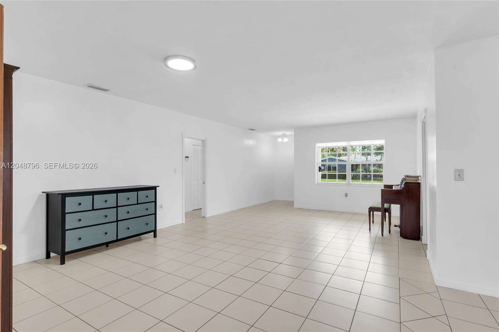 5735 57th Ter, Miami, FL 33143 - For Sale photo 6