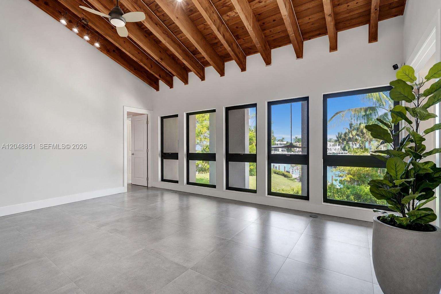 113 Holiday Dr, Hallandale Beach, FL 33009 - For Sale photo 28
