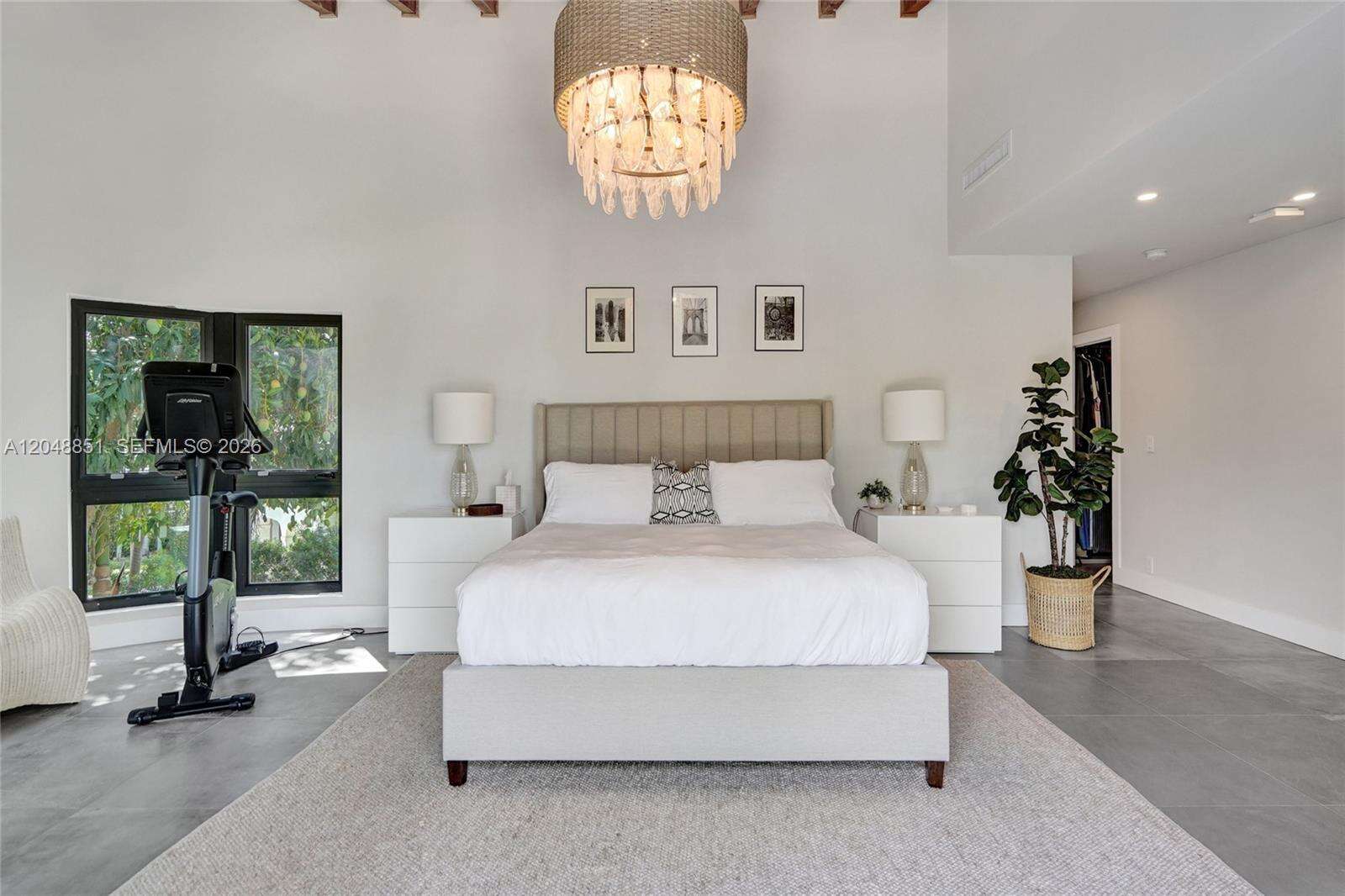 113 Holiday Dr, Hallandale Beach, FL 33009 - For Sale photo 31
