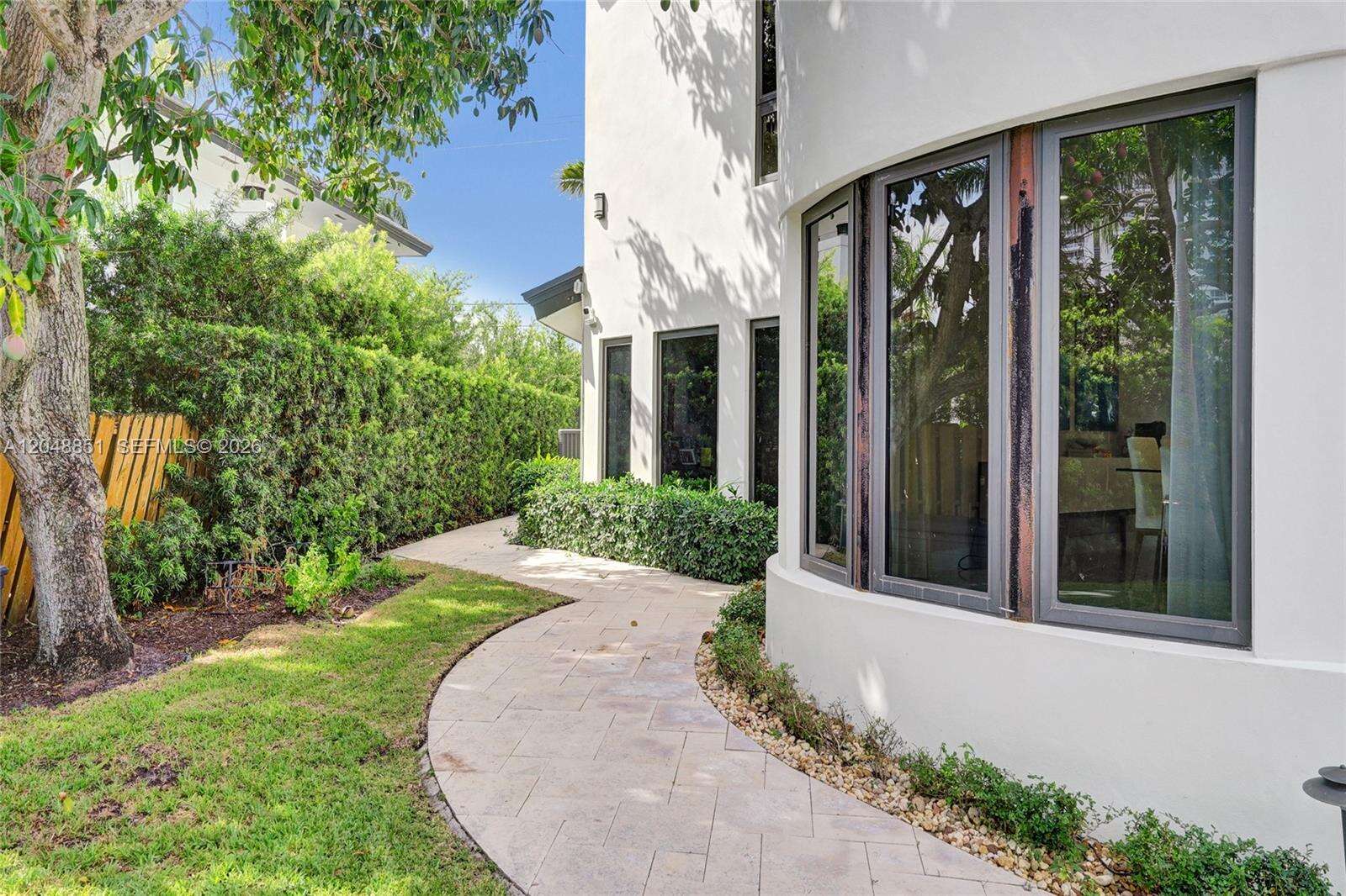 113 Holiday Dr, Hallandale Beach, FL 33009 - For Sale photo 64