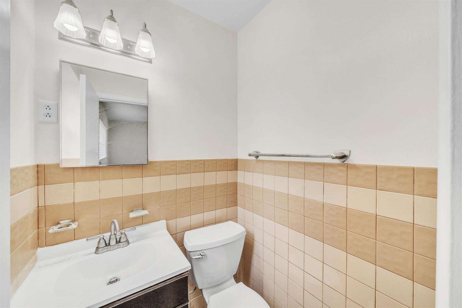 301 65th, Hollywood, FL 33024 - Pending Sale photo 44
