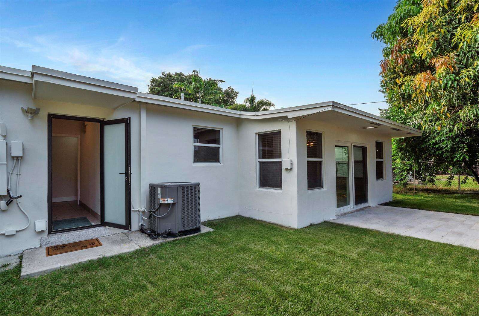 301 65th, Hollywood, FL 33024 - Pending Sale photo 47