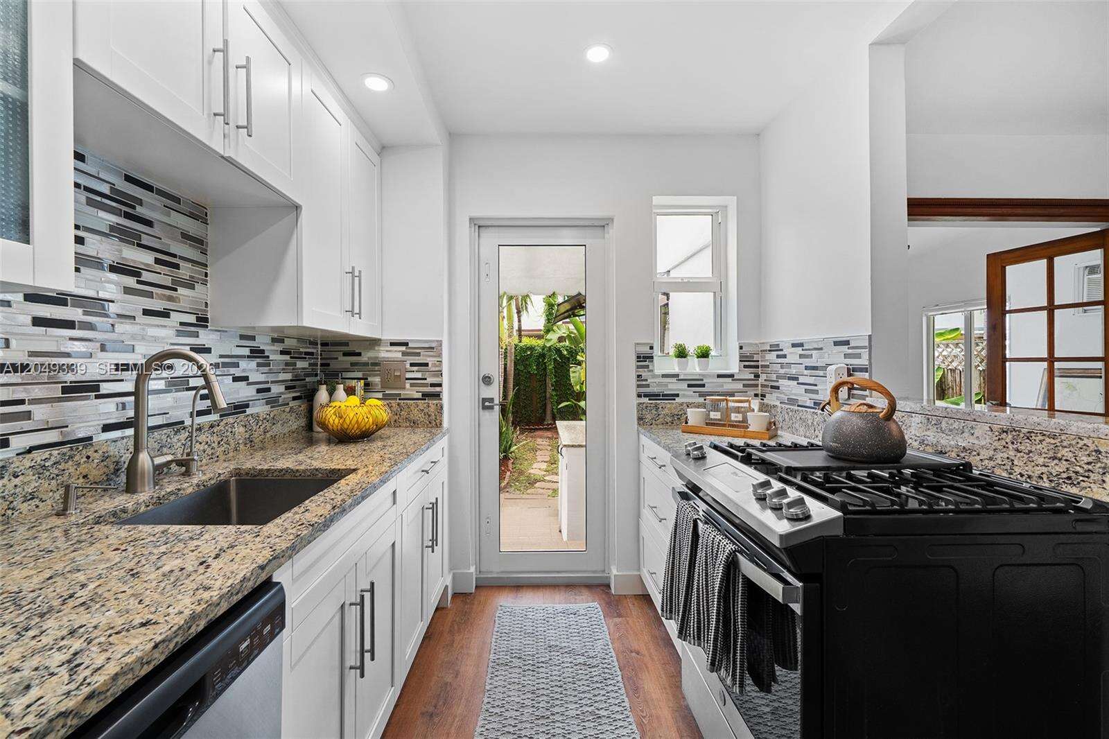 642 86th St, Miami Beach, FL 33141 - For Sale photo 6