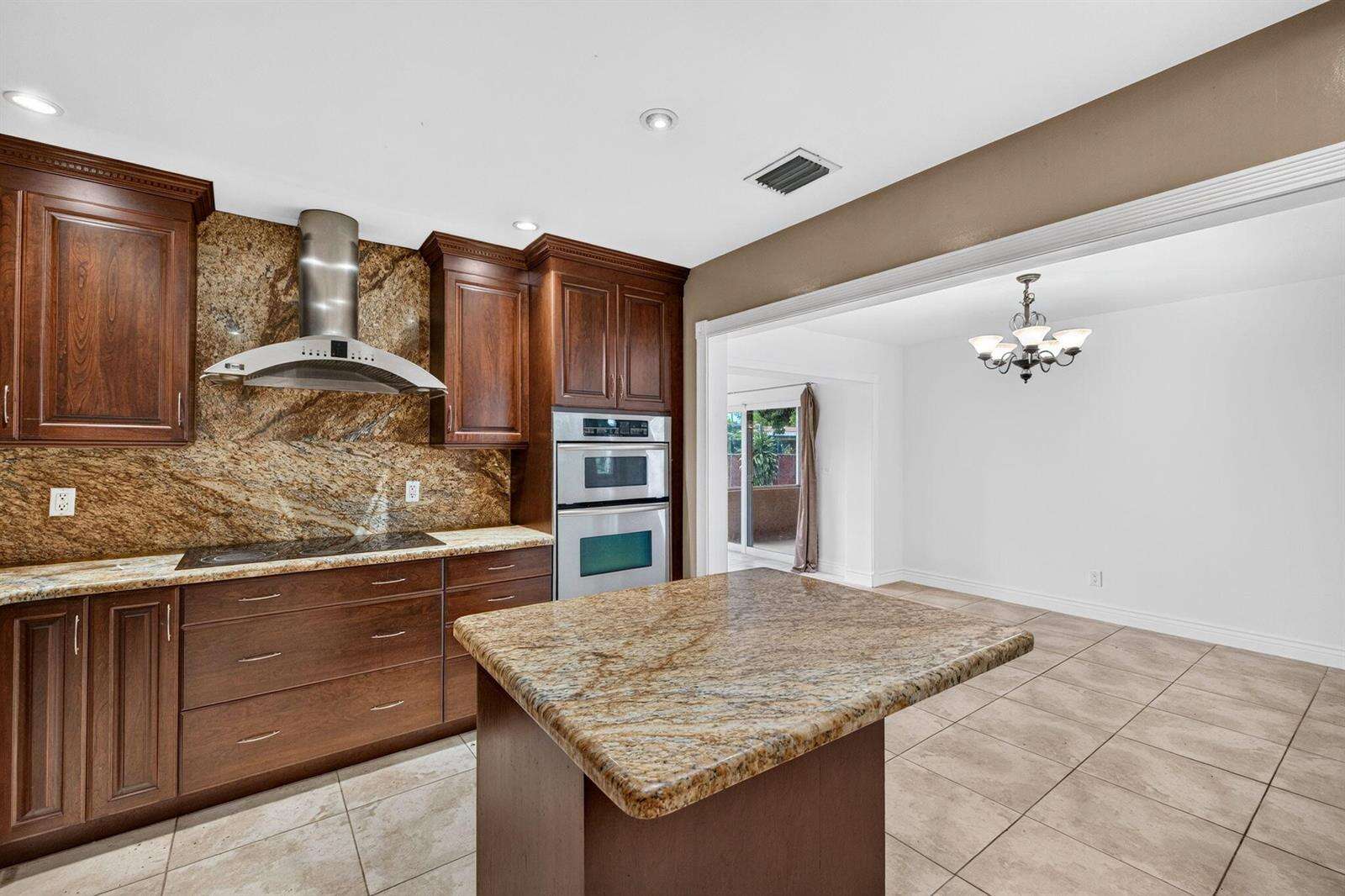 7151 5th, Pembroke Pines, FL 33023 - For Sale photo 12