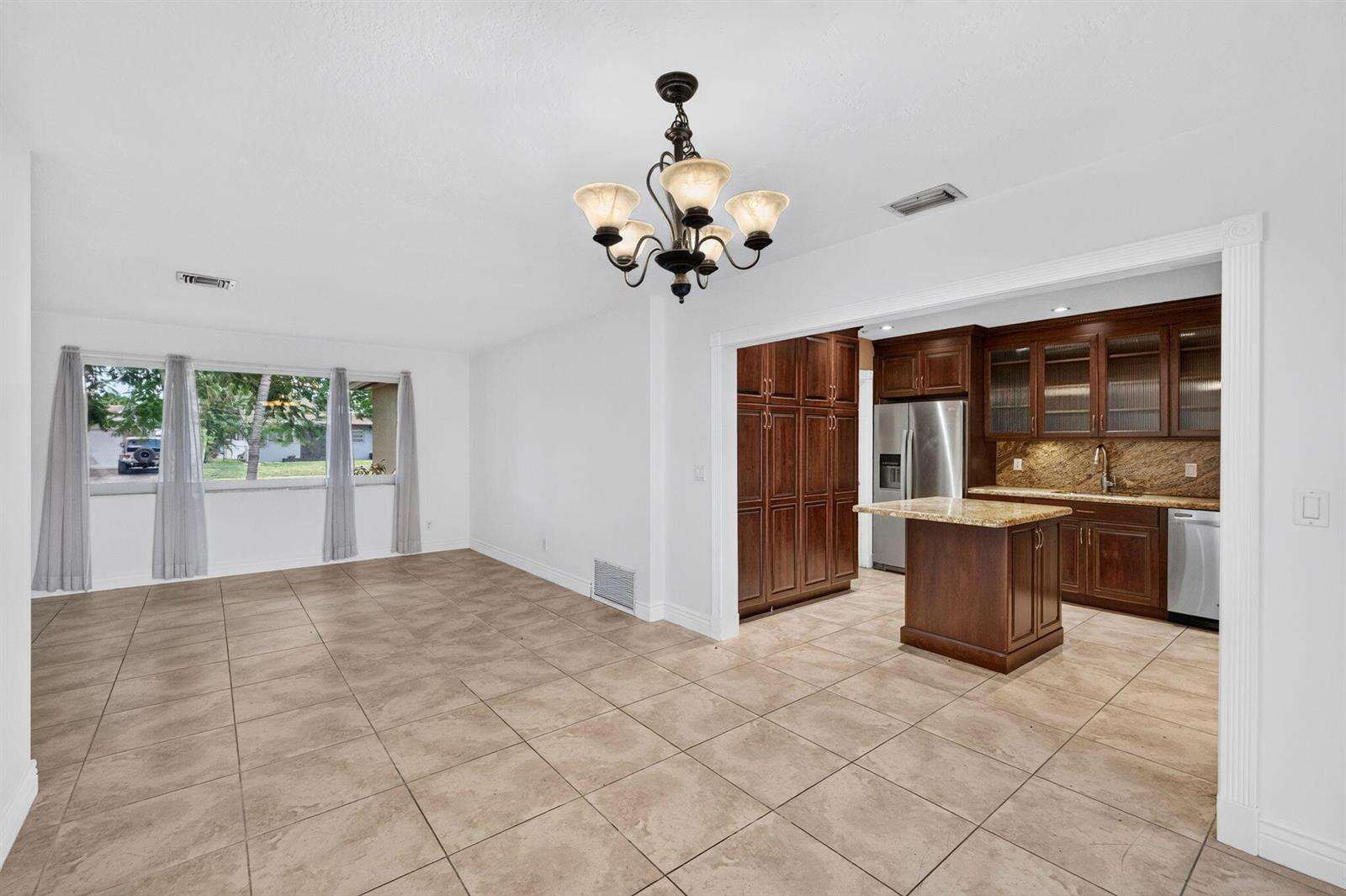 7151 5th, Pembroke Pines, FL 33023 - For Sale photo 13