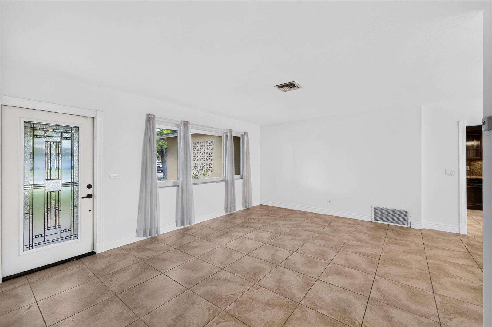 7151 5th, Pembroke Pines, FL 33023 - For Sale photo 14