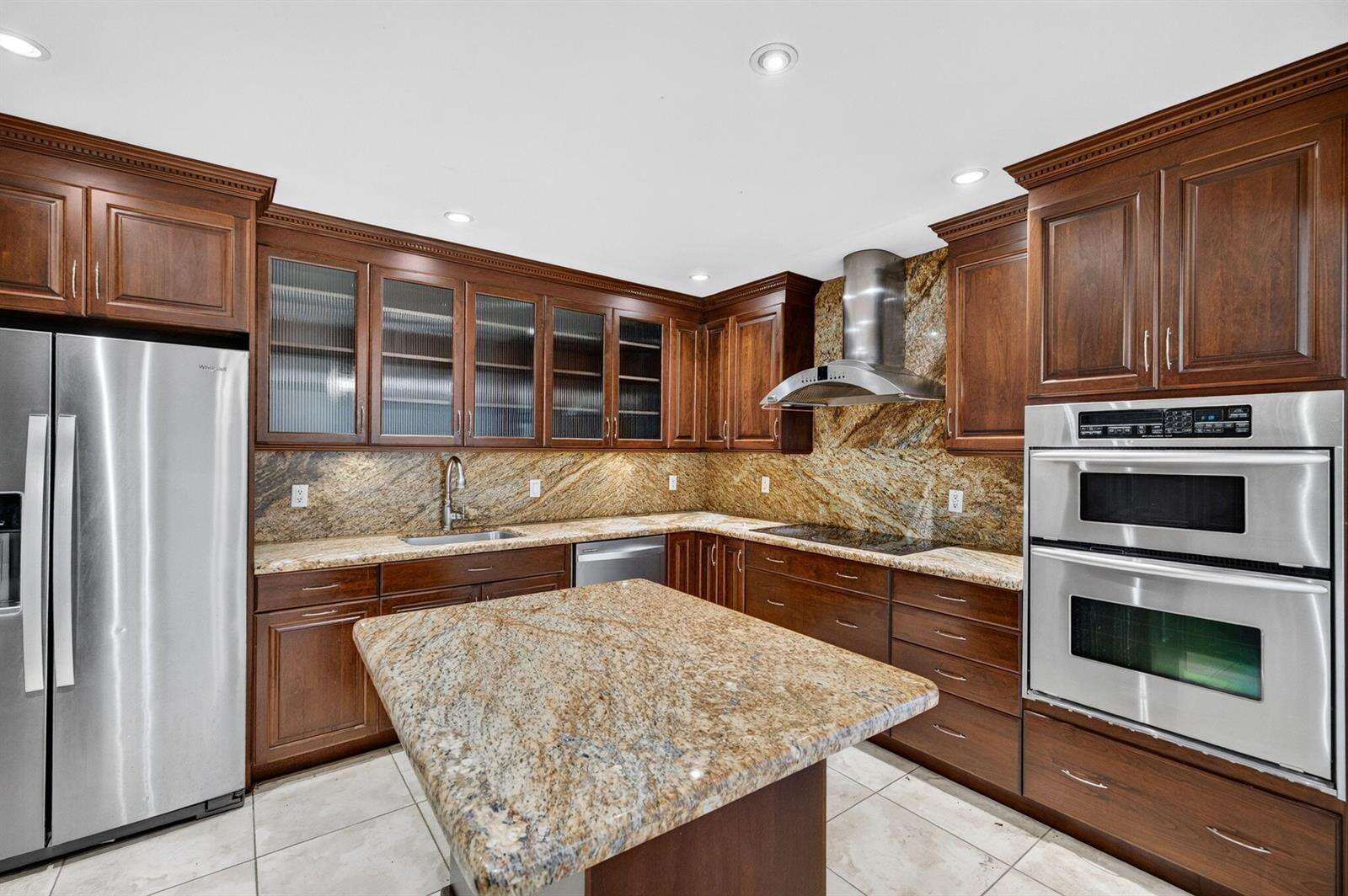 7151 5th, Pembroke Pines, FL 33023 - For Sale photo 3