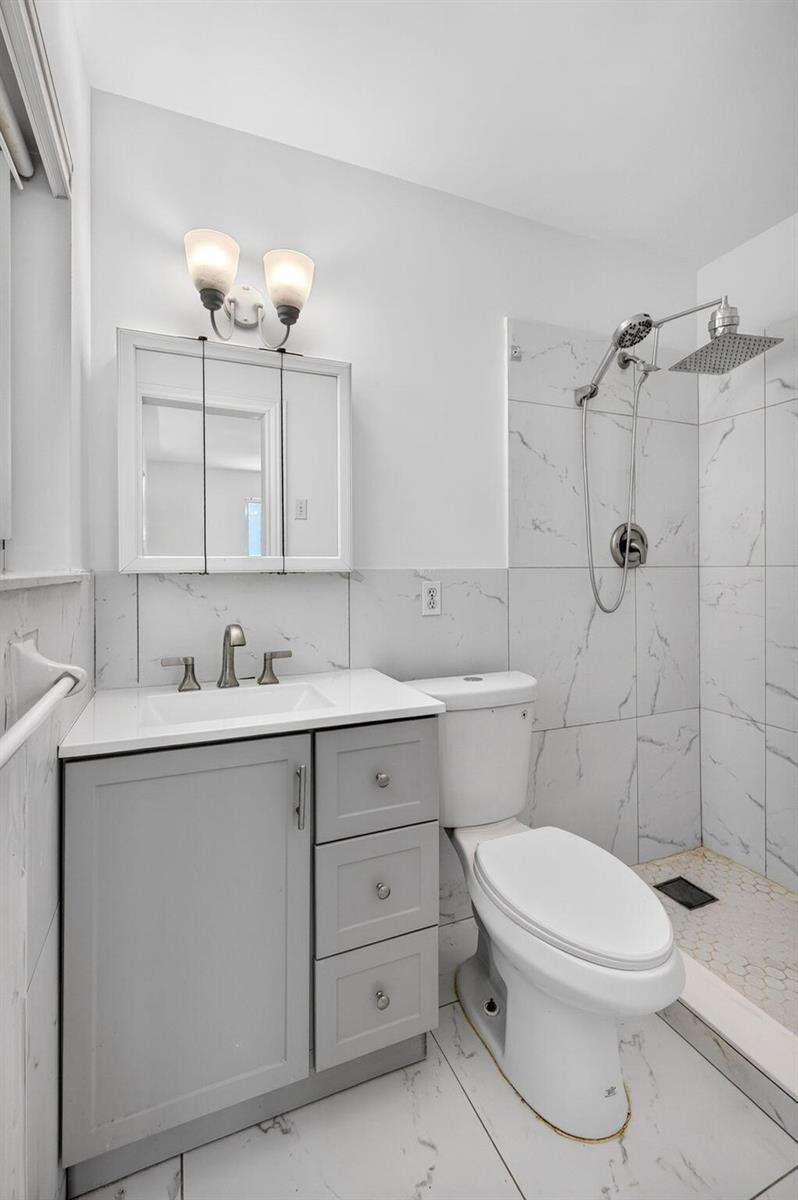 7151 5th, Pembroke Pines, FL 33023 - For Sale photo 21