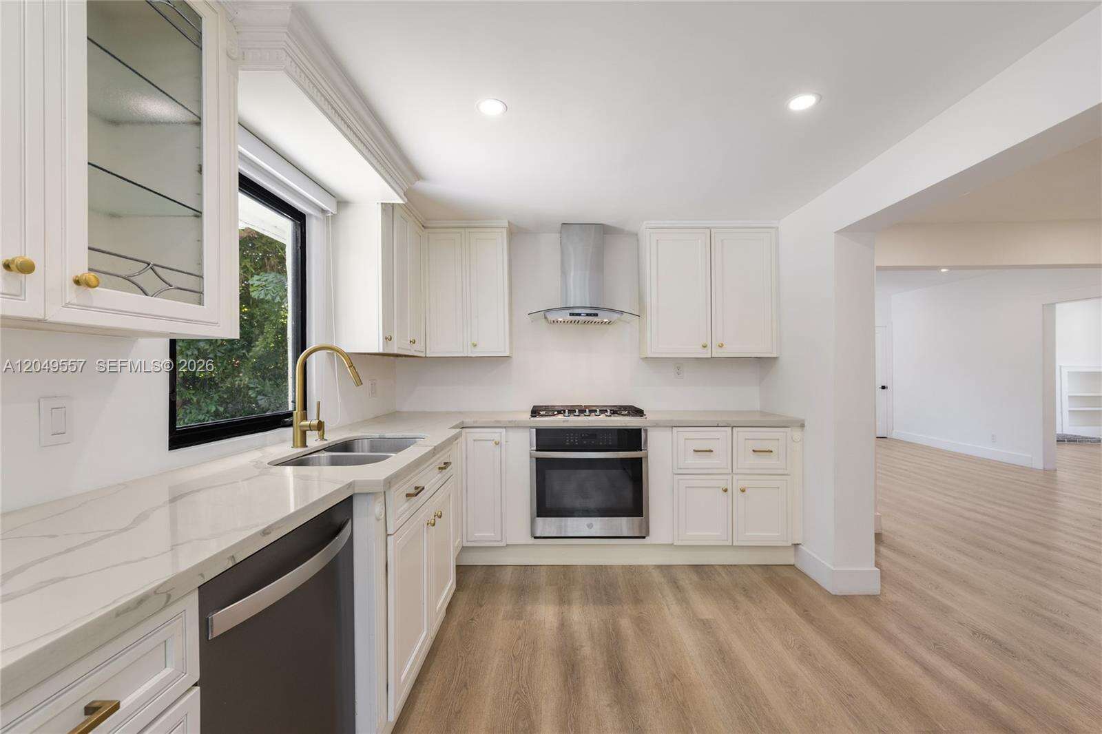 7111 63rd Ave, South Miami, FL 33143 - For Sale photo 11