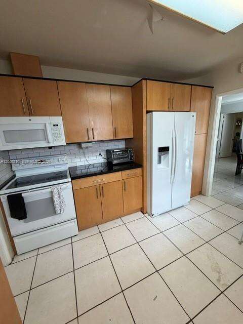 Miami Beach, FL 33140 - For Sale photo 5