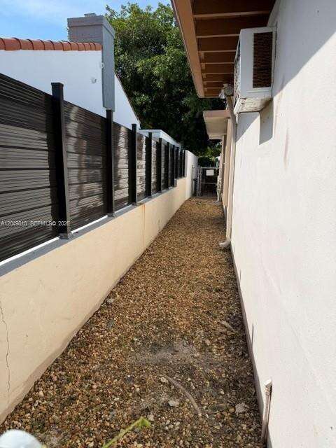 Miami Beach, FL 33140 - For Sale photo 49