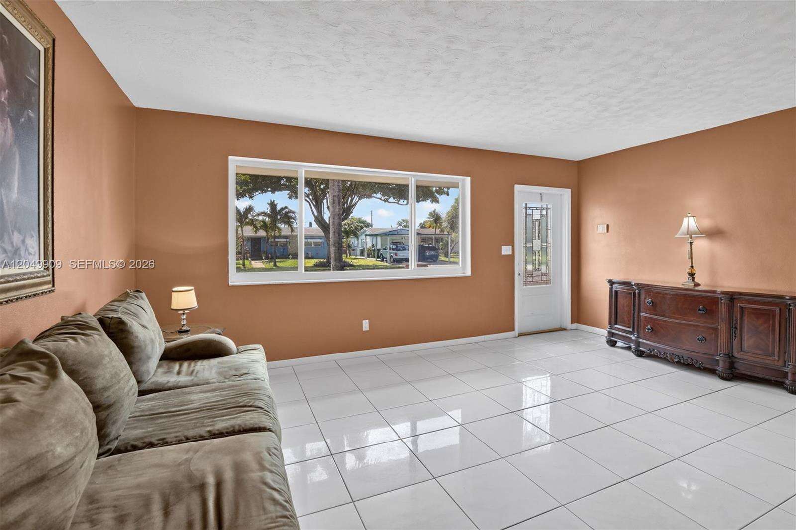 130 78th Ave, Pembroke Pines, FL 33024 - For Sale photo 5