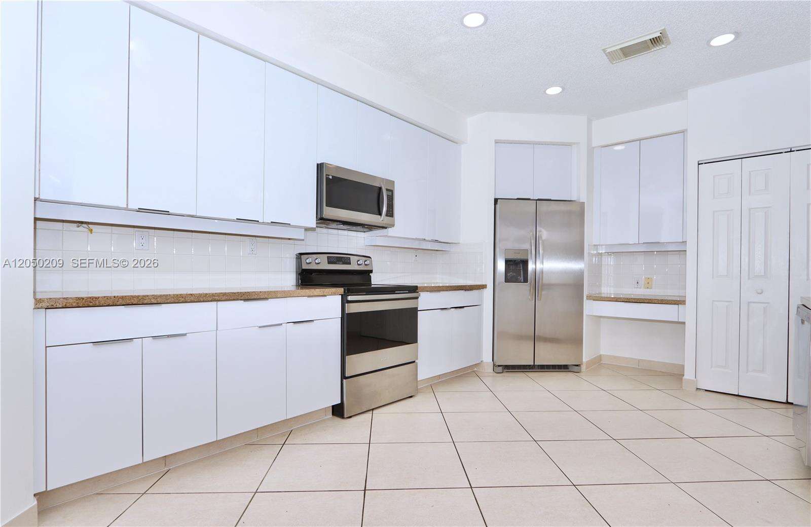 Hollywood, FL 33312 - For Sale photo 14
