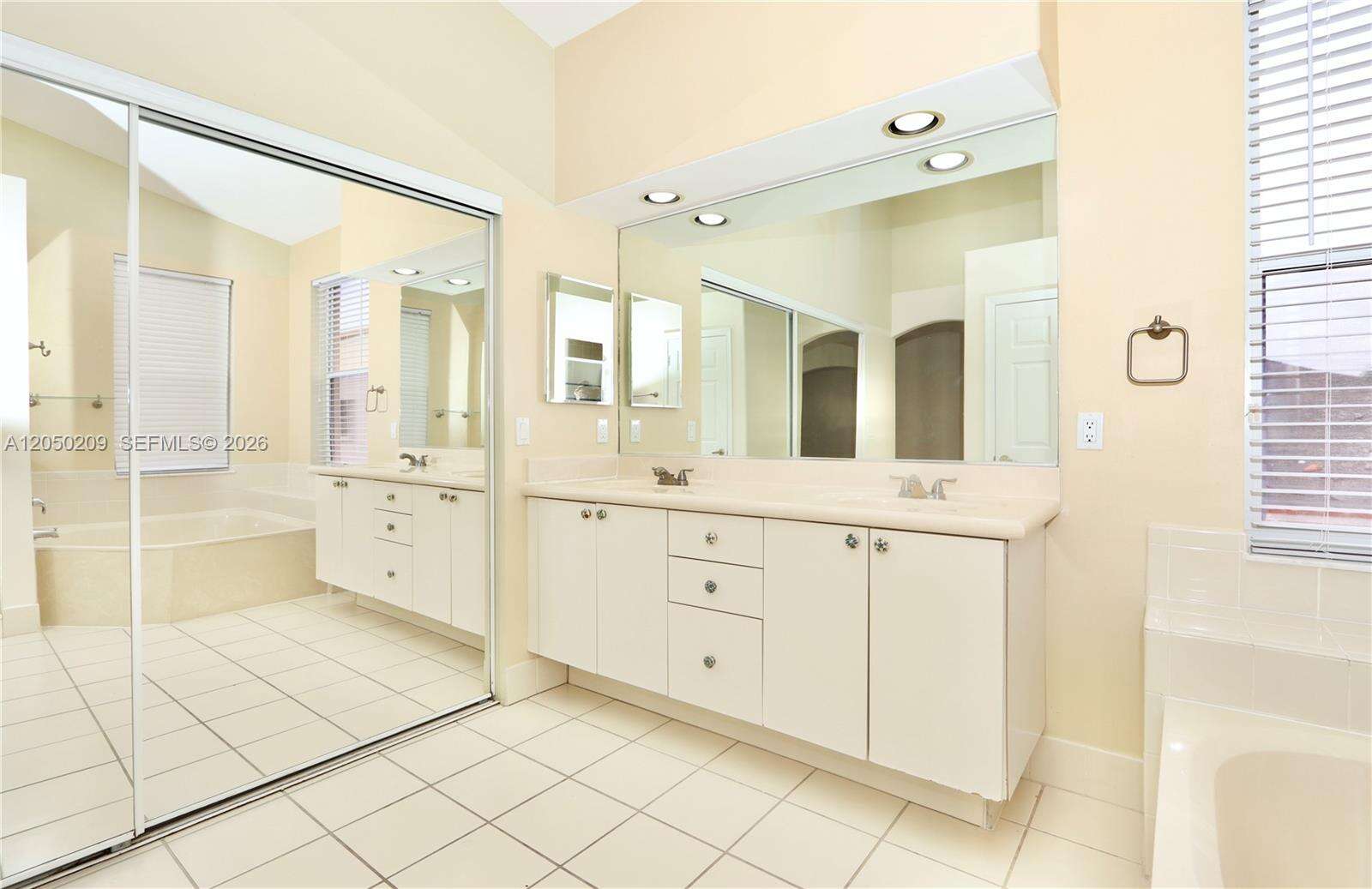 Hollywood, FL 33312 - For Sale photo 35