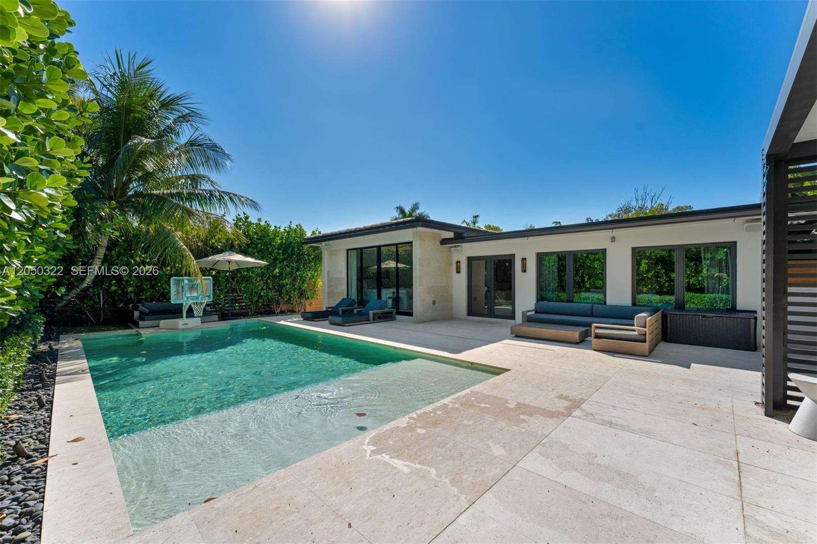 771 Fairway Dr, Miami Beach, FL 33141 - For Sale photo 1