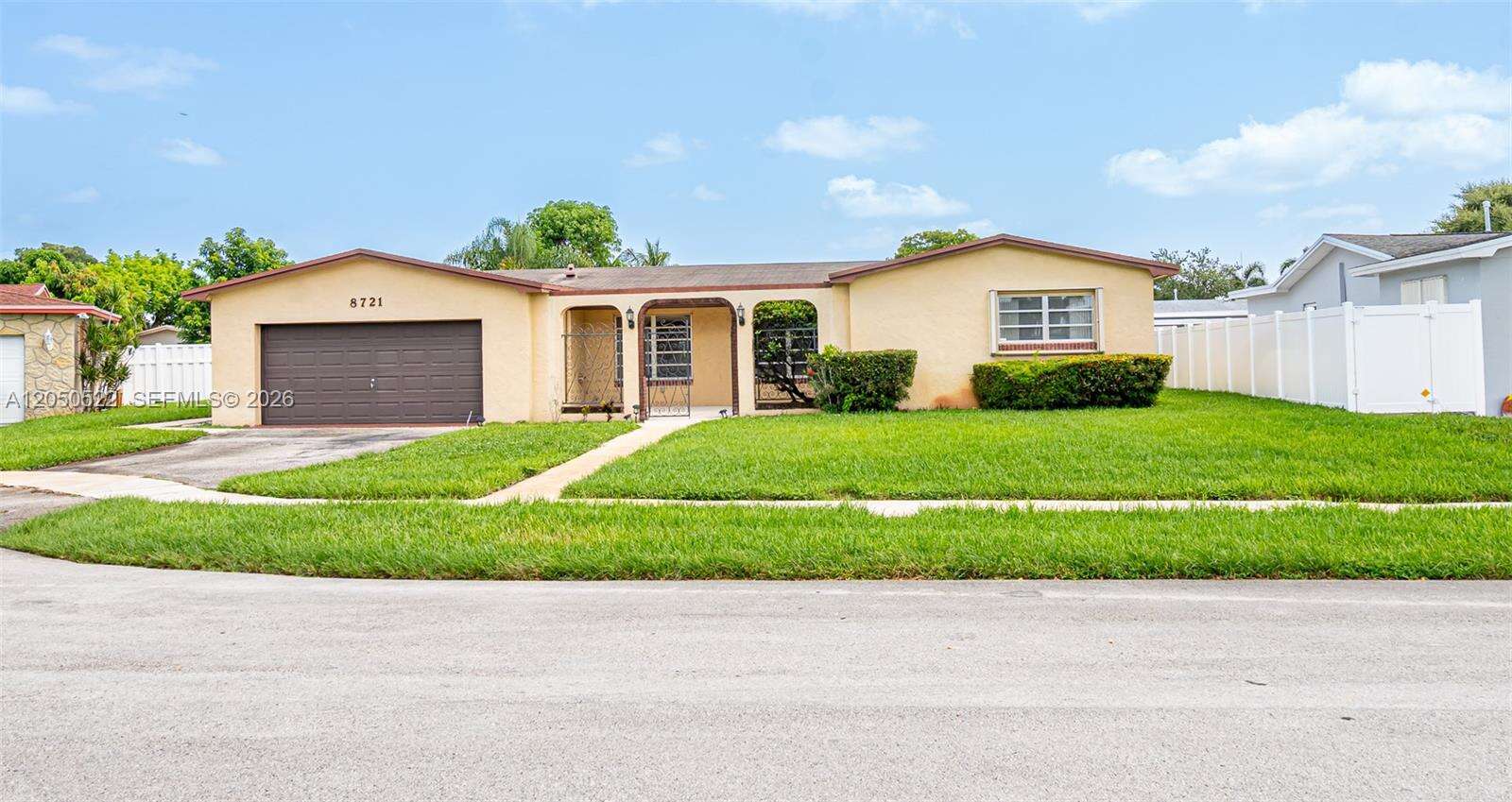 8721 18th St, Pembroke Pines, FL 33024 - For Sale photo 5