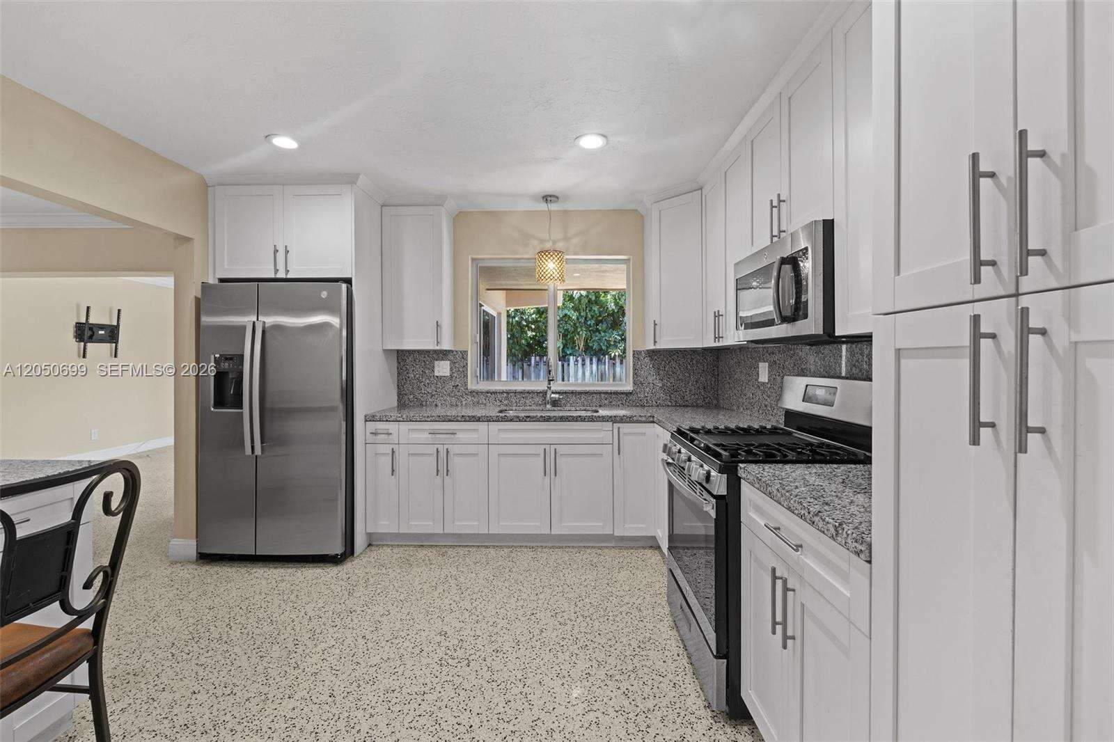 8431 Pasadena Blvd, Pembroke Pines, FL 33024 - For Sale photo 11