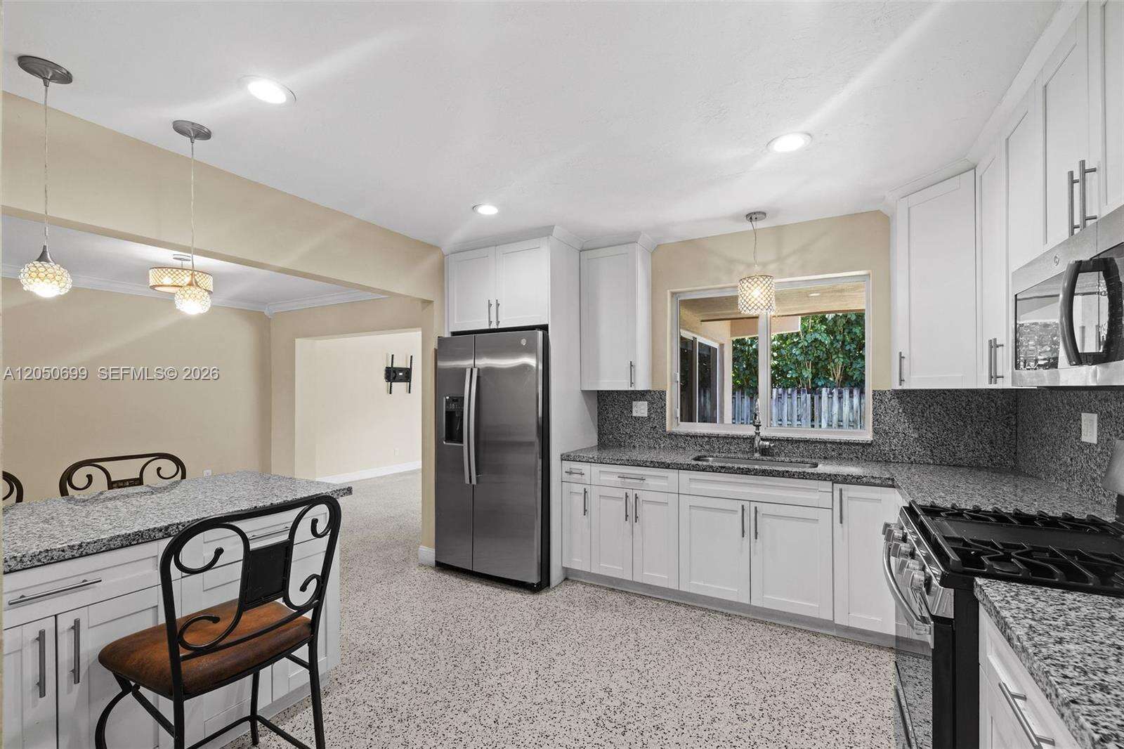 8431 Pasadena Blvd, Pembroke Pines, FL 33024 - For Sale photo 3