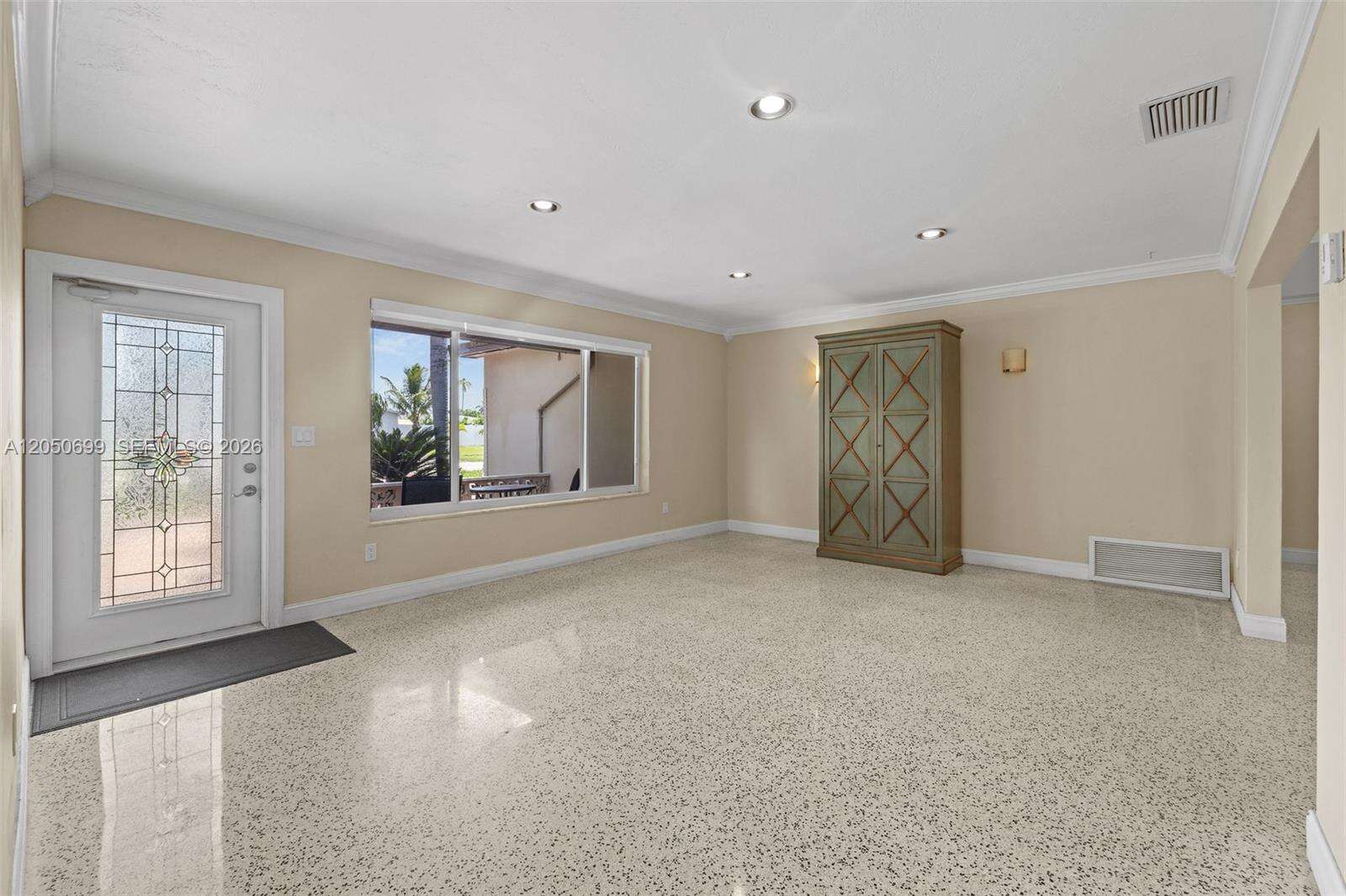 8431 Pasadena Blvd, Pembroke Pines, FL 33024 - For Sale photo 5