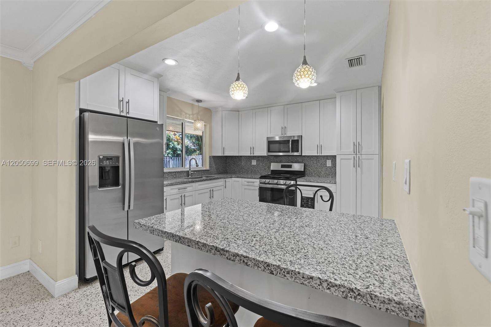 8431 Pasadena Blvd, Pembroke Pines, FL 33024 - For Sale photo 6
