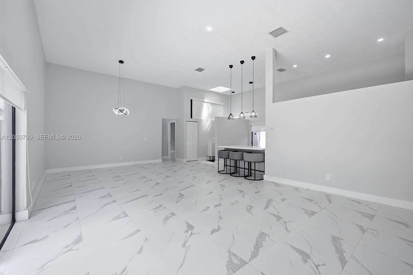 605 Leslie Dr, Hallandale Beach, FL 33009 - For Sale photo 15