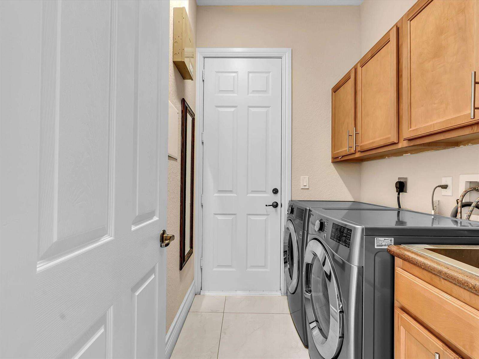 3445 87th, Hollywood, FL 33024 - For Sale photo 48