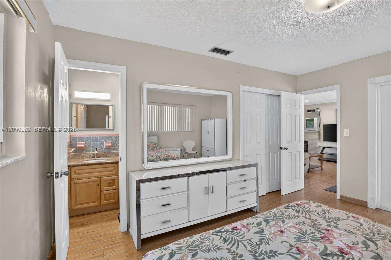 206 32nd Ave, Hollywood, FL 33021 - For Sale photo 19