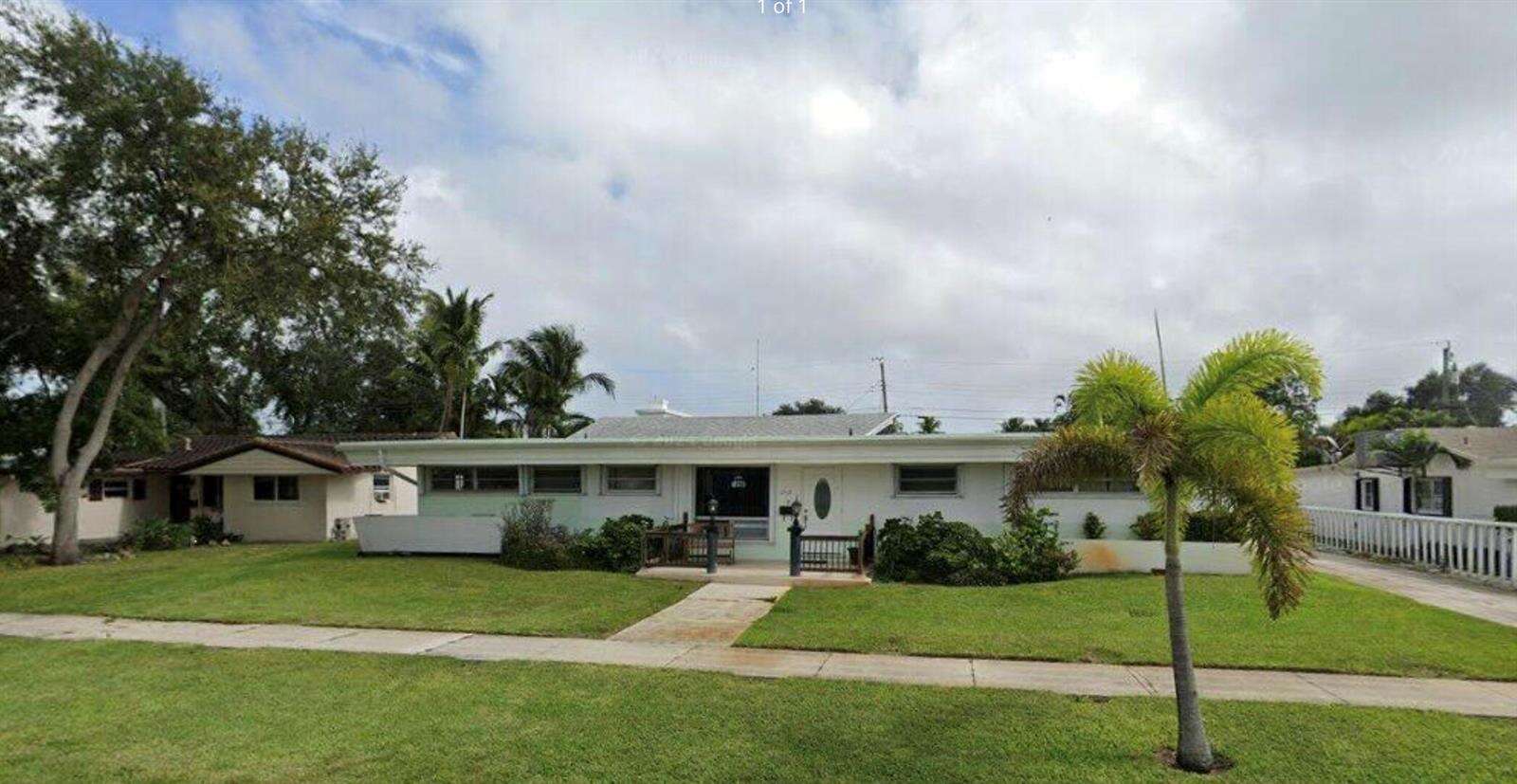 1719 44th, Hollywood, FL 33021 - For Sale photo 1