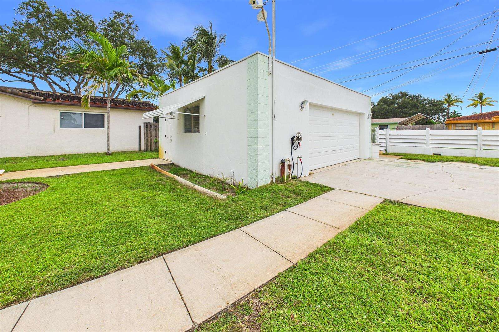 1719 44th, Hollywood, FL 33021 - For Sale photo 27