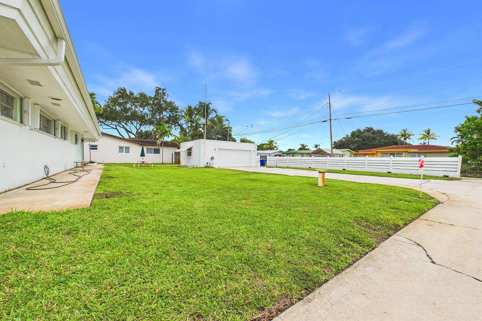 1719 44th, Hollywood, FL 33021 - For Sale photo 31