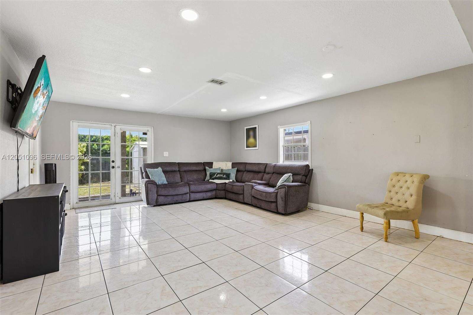 250 66th Ave, Hollywood, FL 33024 - For Sale photo 17