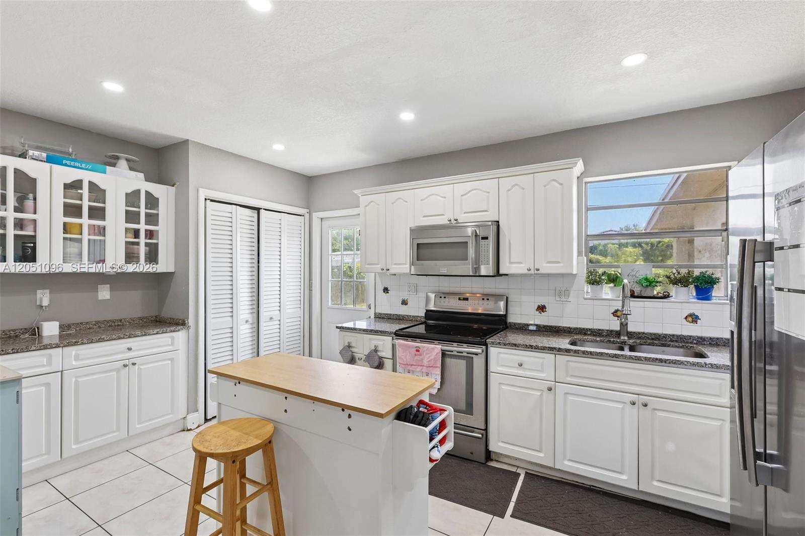 250 66th Ave, Hollywood, FL 33024 - For Sale photo 27