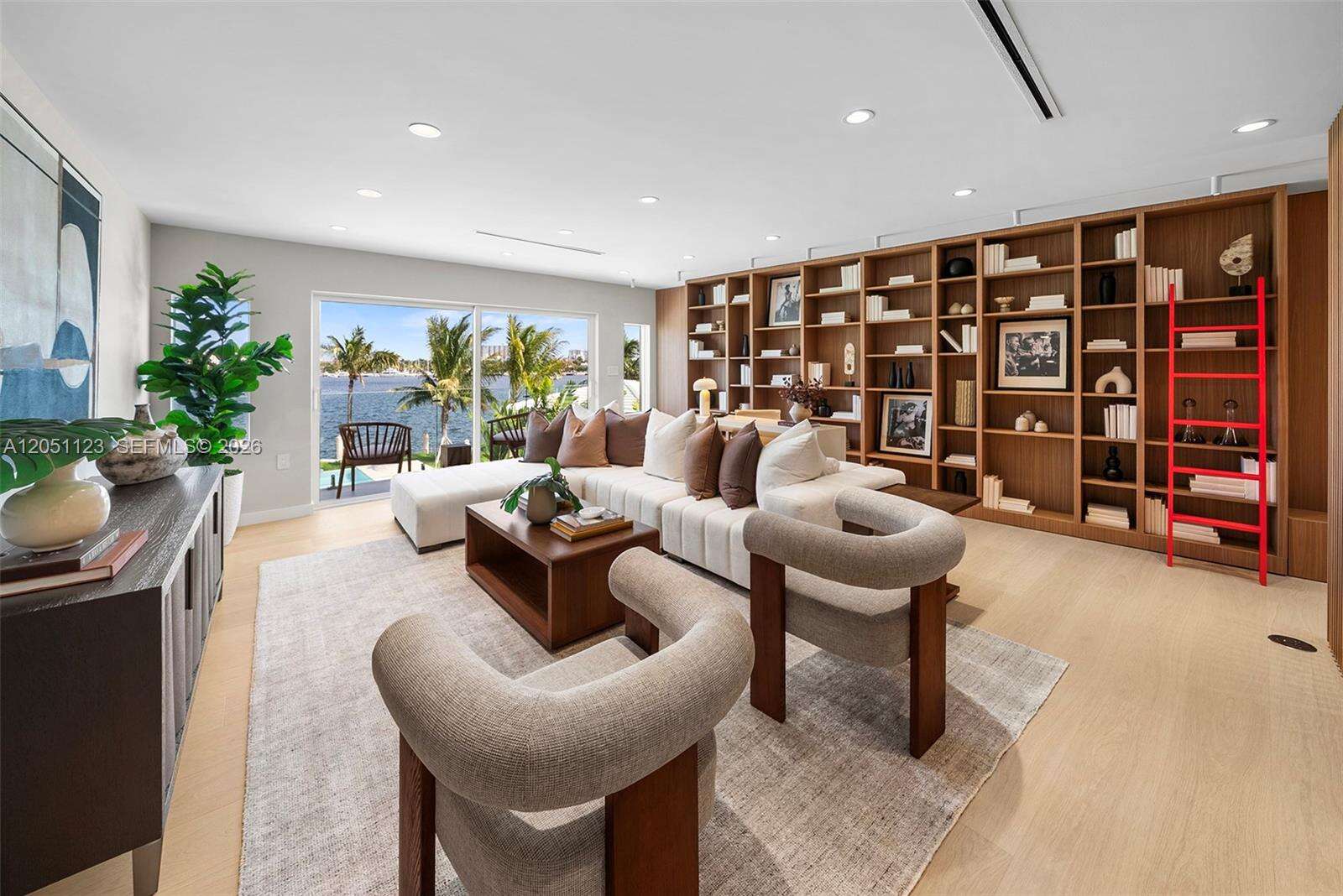 900 Northlake Dr, Hollywood, FL 33019 - For Sale photo 13