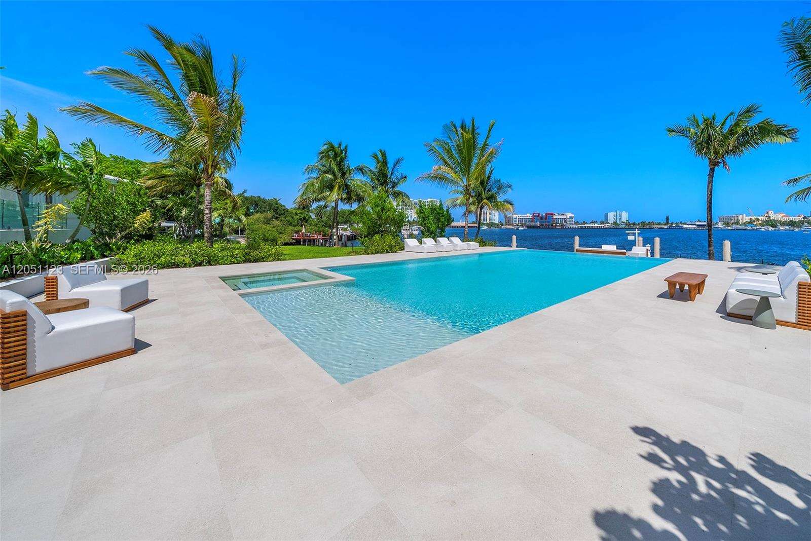 900 Northlake Dr, Hollywood, FL 33019 - For Sale photo 25