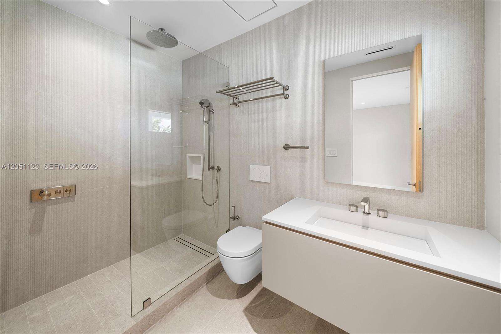 900 Northlake Dr, Hollywood, FL 33019 - For Sale photo 72