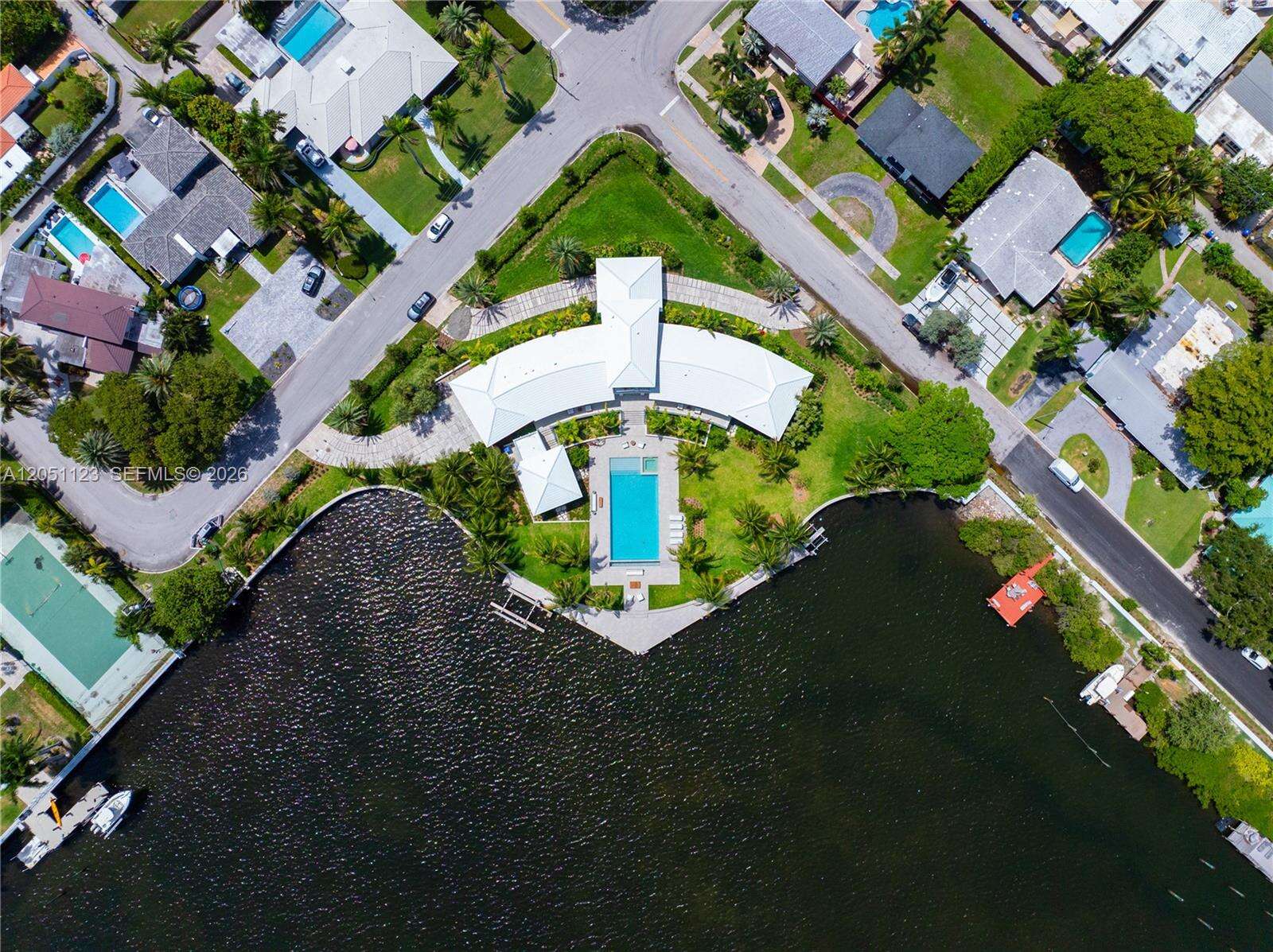 900 Northlake Dr, Hollywood, FL 33019 - For Sale photo 80