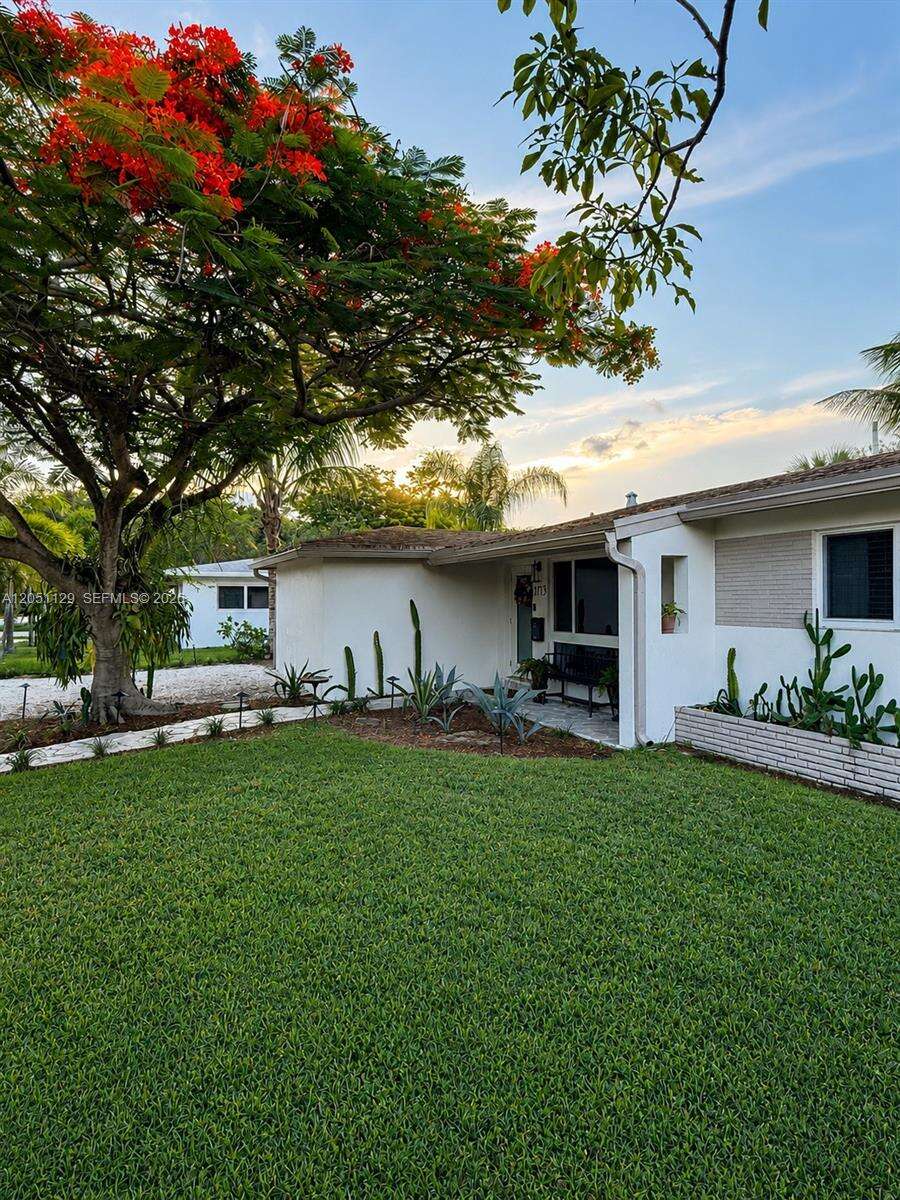 1713 10th Ct, Fort Lauderdale, FL 33312 - For Sale photo 2