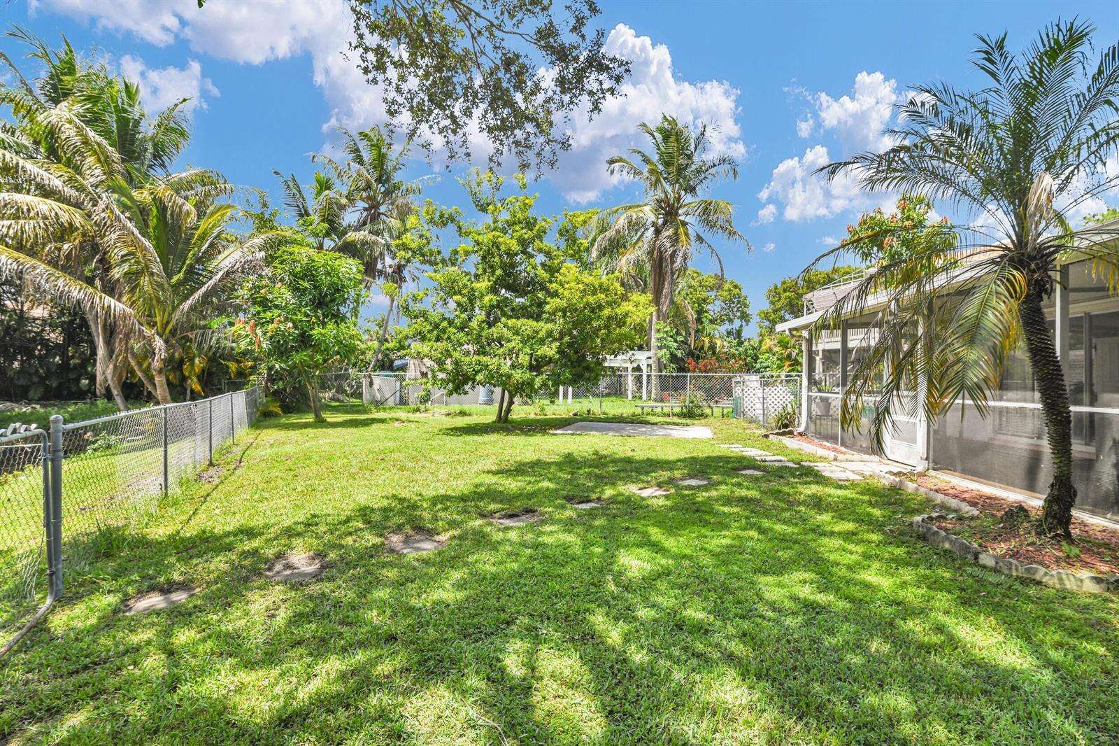 3930 79th, Davie, FL 33024 - For Sale photo 2