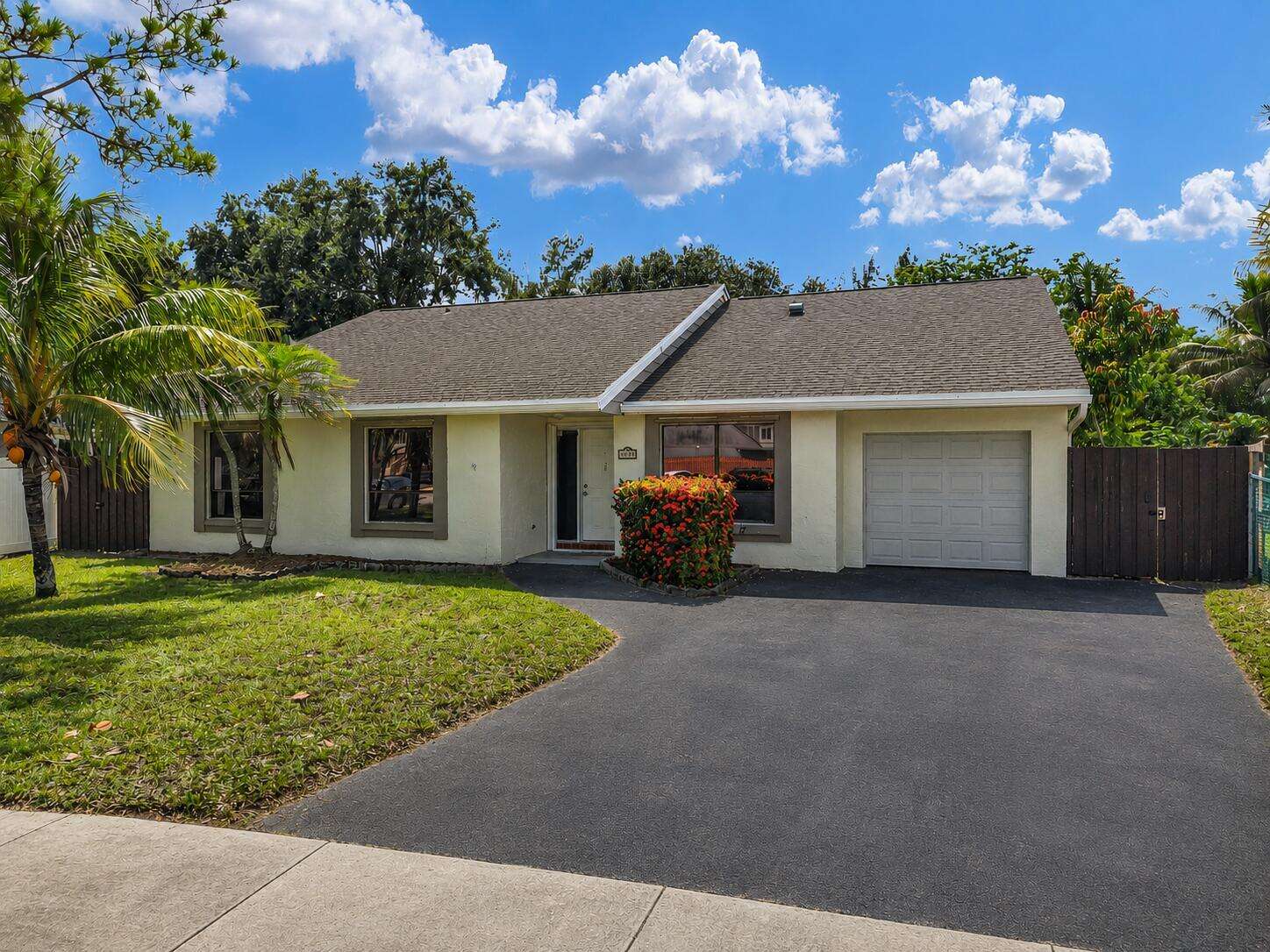 3930 79th, Davie, FL 33024 - For Sale photo 4