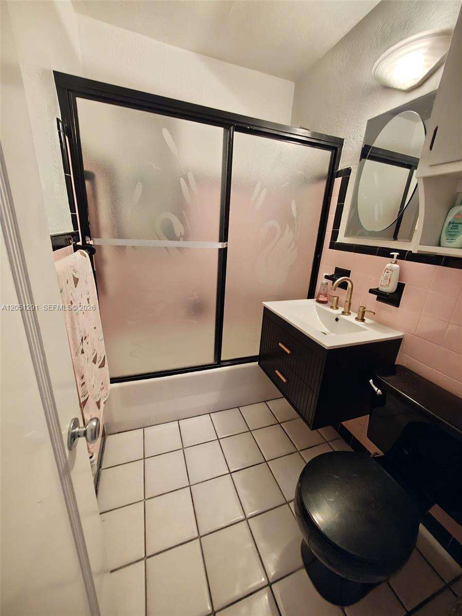 2418 Scott St, Hollywood, FL 33020 - For Sale photo 13