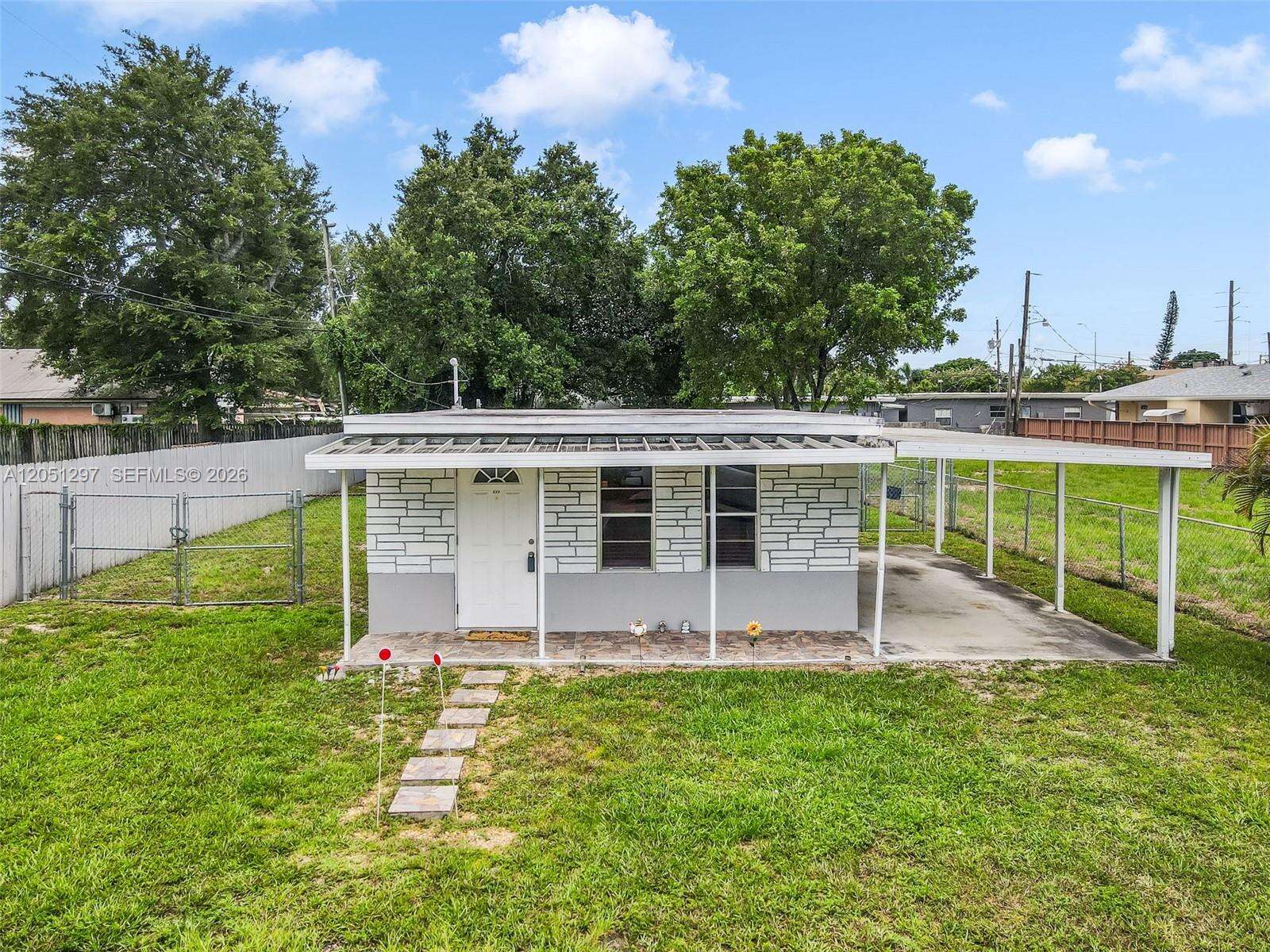 523 60th Way, Hollywood, FL 33024 - For Sale photo 1