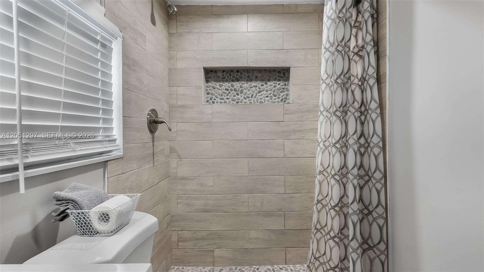 523 60th Way, Hollywood, FL 33024 - For Sale photo 12