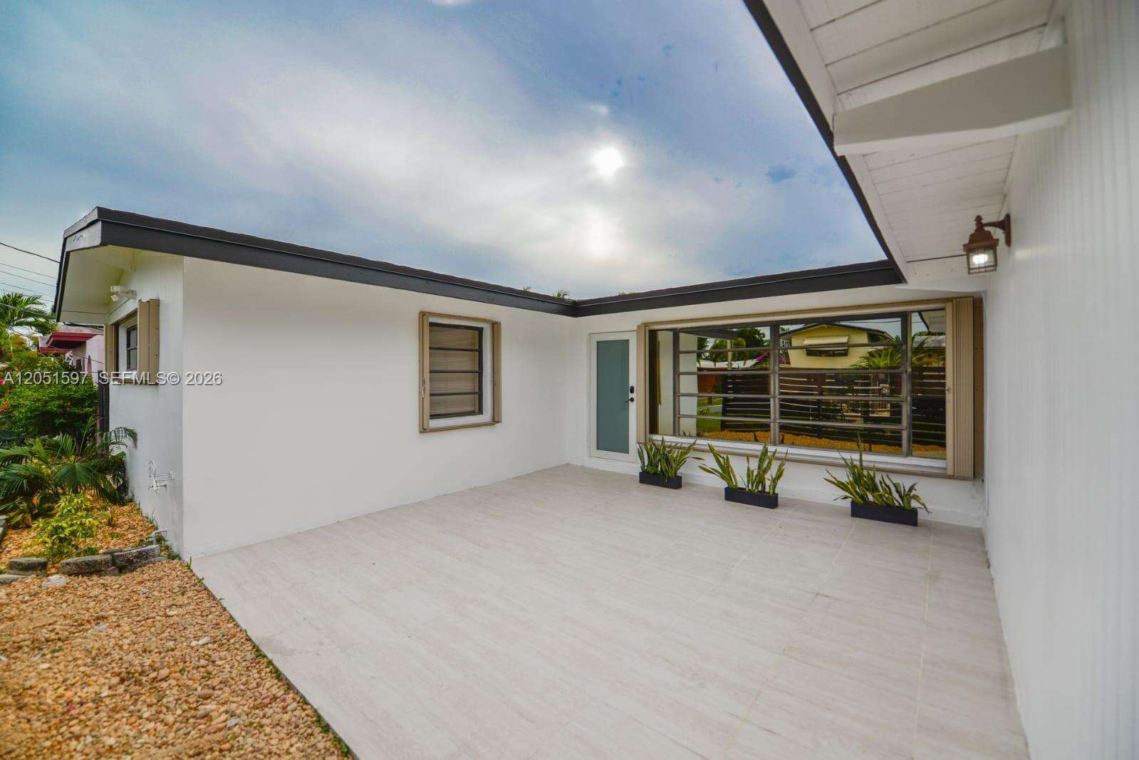 2443 Tortugas Ln, Fort Lauderdale, FL 33312 - For Sale photo 2