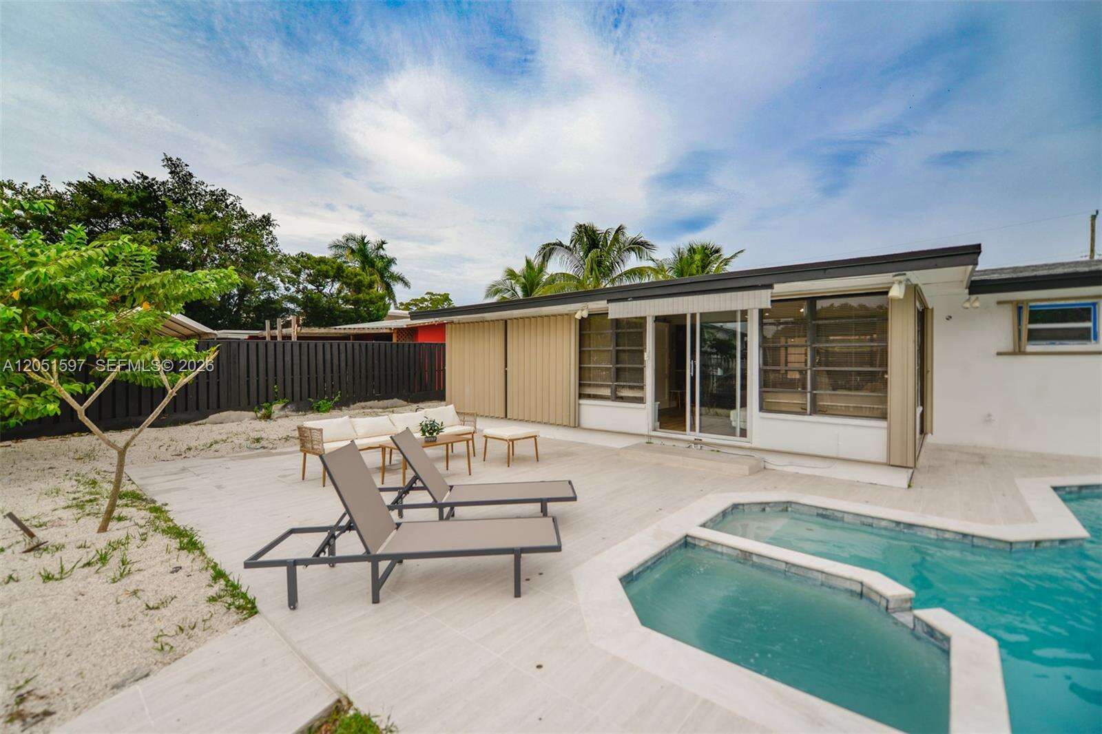 2443 Tortugas Ln, Fort Lauderdale, FL 33312 - For Sale photo 4