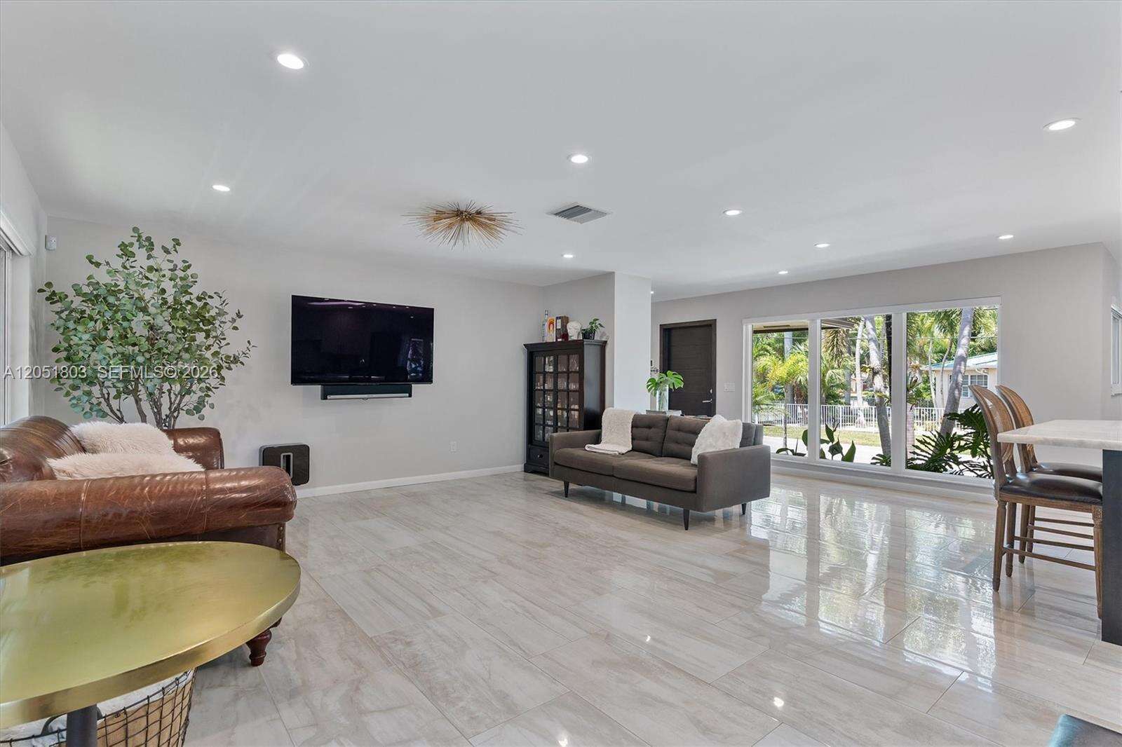 1255 Taylor St, Hollywood, FL 33019 - Pending Sale photo 11